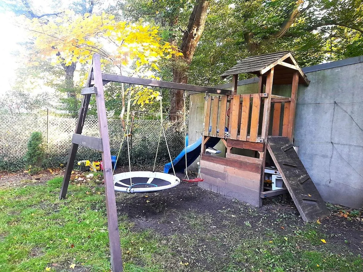 شقة Central Private Cozy Room W Own Entrance, Spacious Bathroom, On-Site Parking هامبورغ